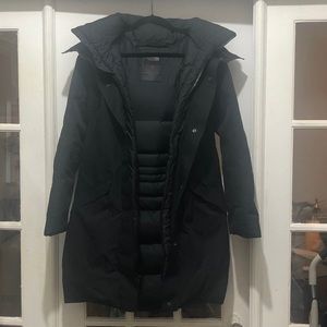 NORTHFACE WOMEN’S FAR NORTHERN WATERPROOF PARKA